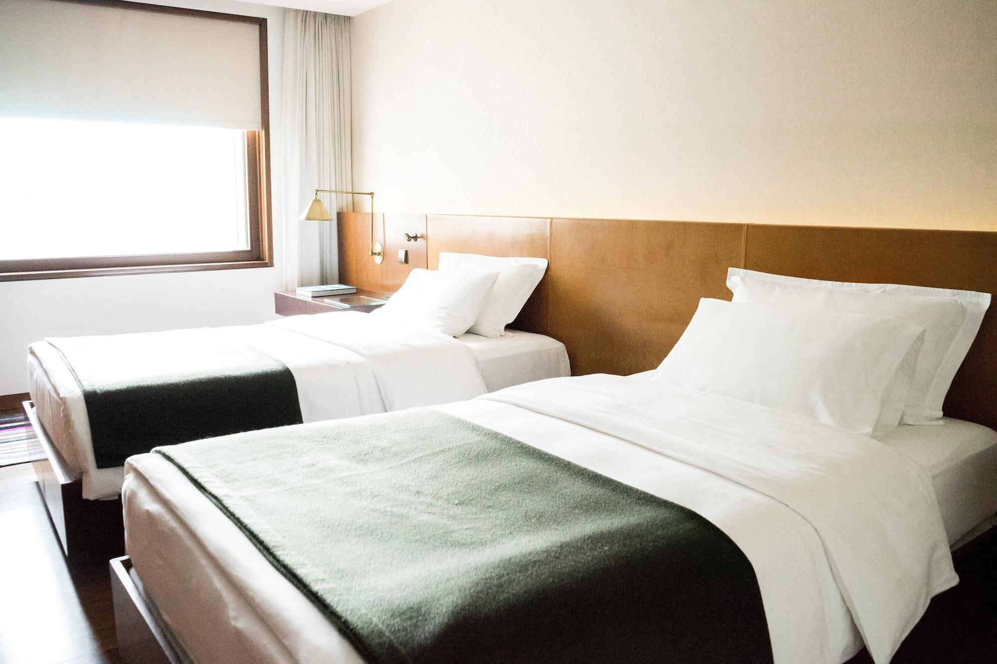 Square Nine Hotel Belgrade Extérieur photo