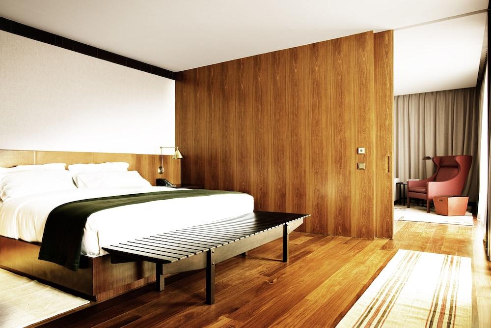 Square Nine Hotel Belgrade Extérieur photo