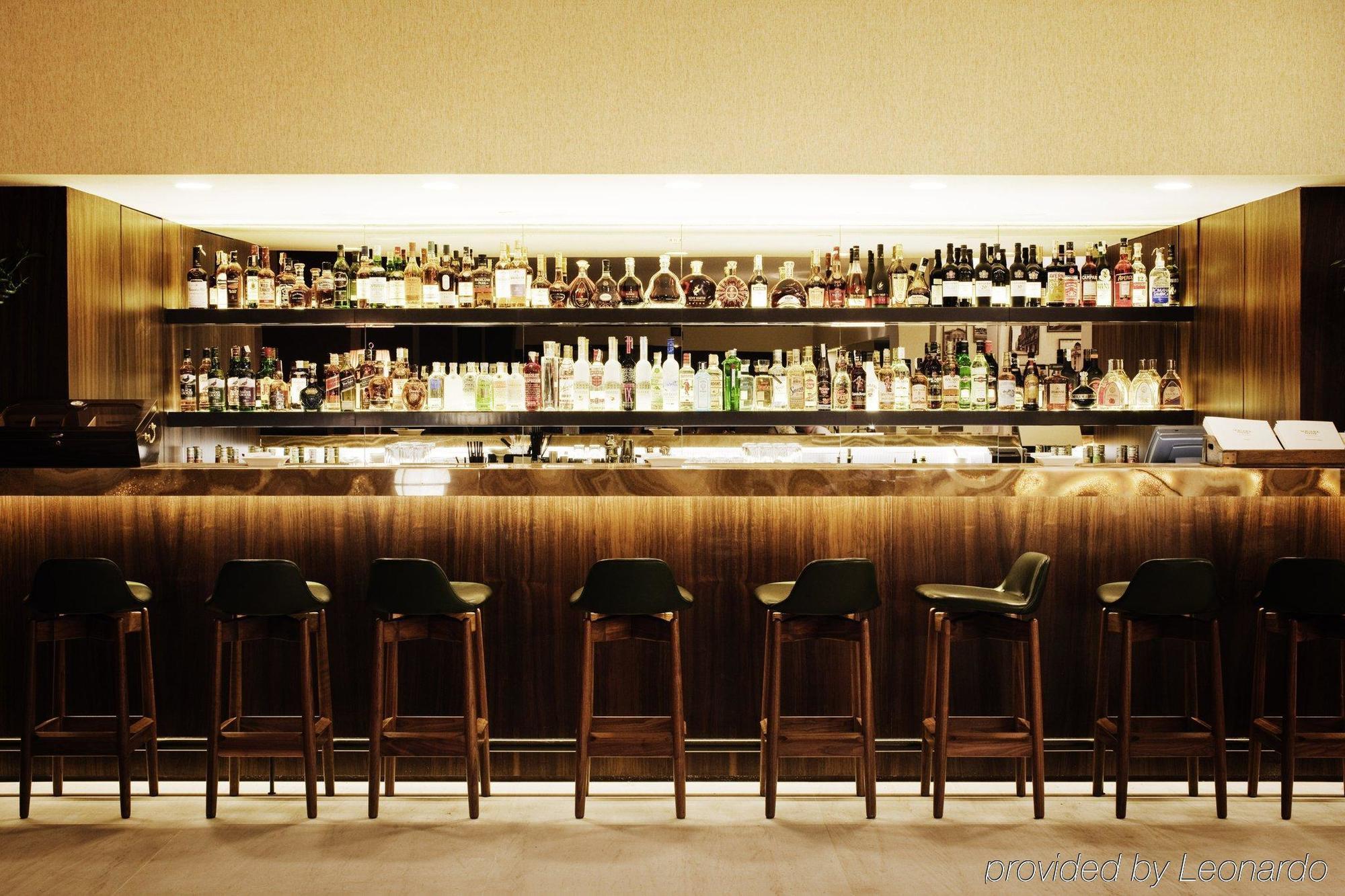 Square Nine Hotel Belgrade Restaurant photo