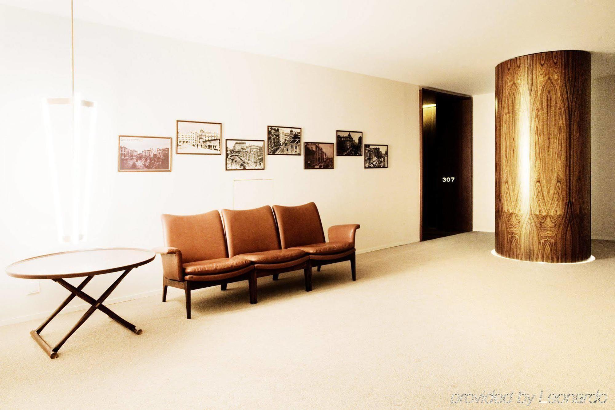 Square Nine Hotel Belgrade Extérieur photo